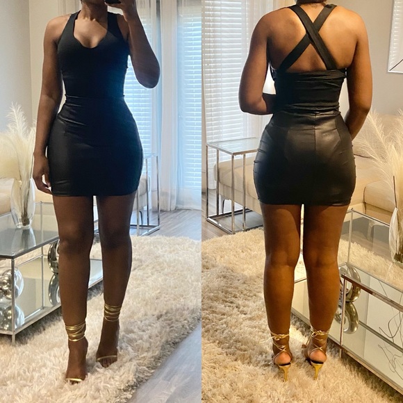 Oh My Love Tops - Oh My Love Black Plunge Bodysuit